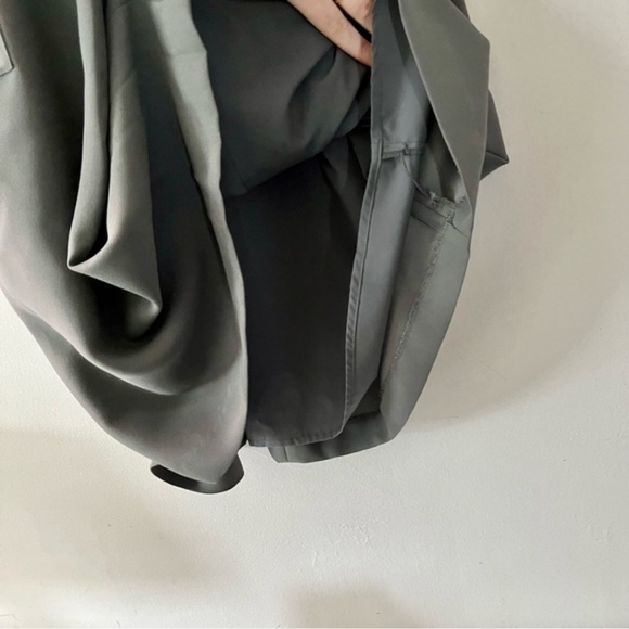 Banana Republic Gray Crepe Button Front Sleeveless Shift Dress - Picture 10 of 11